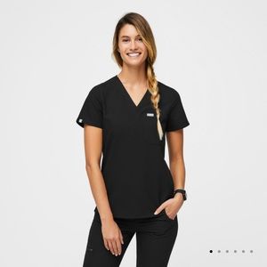 FIGS Catarina one pocket scrub top